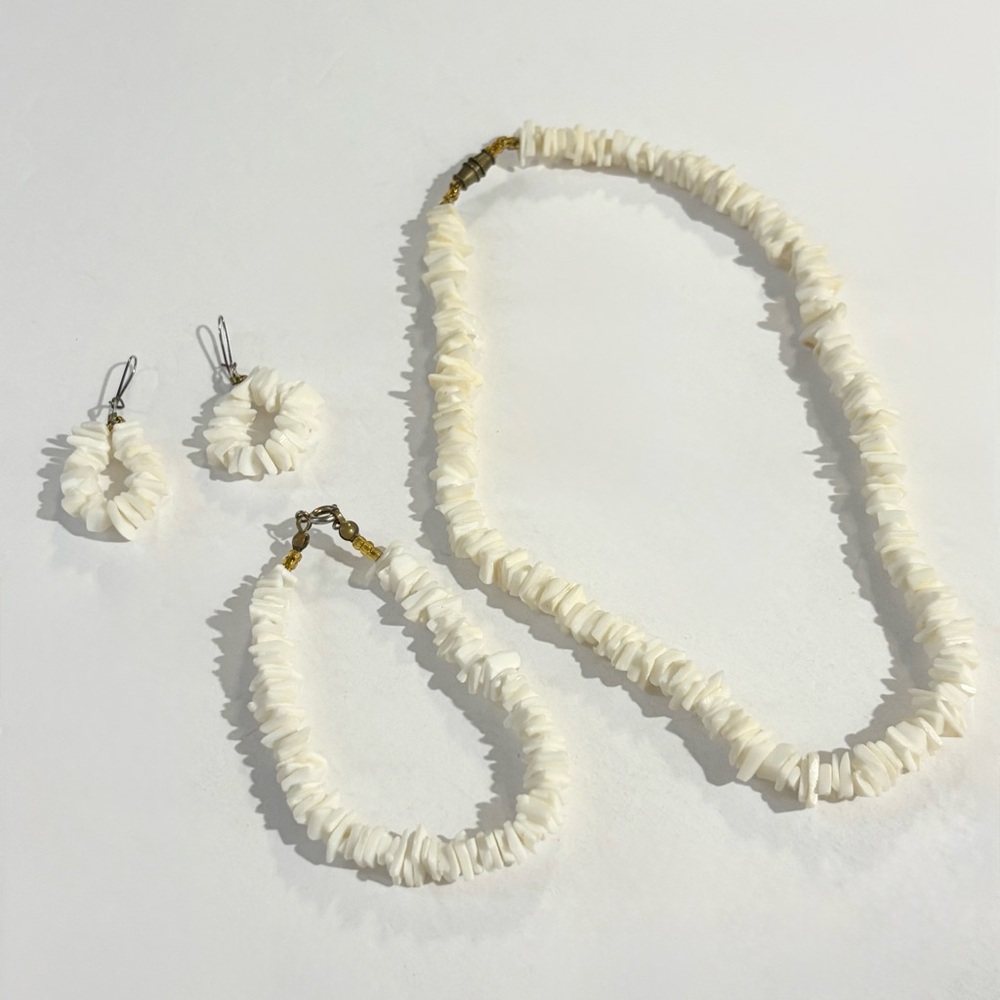 Vintage Handmade Puka Shell Necklace, Bracelet, & Earring 3 Piece Set